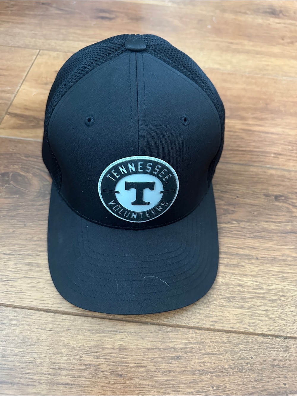 Tennessee Black Mesh-Back Snapback Cap with Raised Round Patch